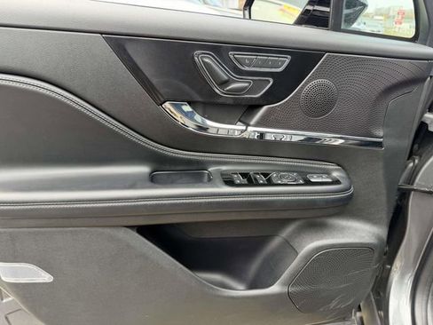 Used 2023 Lincoln Corsair AWD w/ Equipment Group 101A image 14