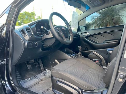 Used 2018 Kia Forte LX FWD image 15