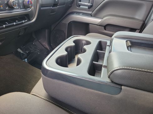 Used 2018 Chevrolet Silverado 1500 LT w/ All Star Edition AWD/4WD image 29