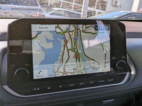 Used 2023 Nissan Rogue Platinum w/ Platinum Premium Package image 16