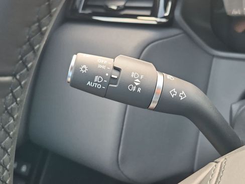 New 2026 Land Rover Range Rover Velar Belgravia AWD/4WD image 26
