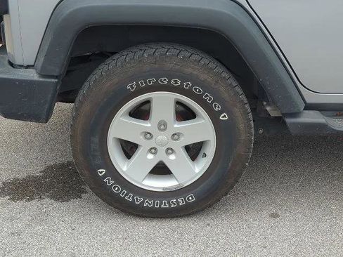 Certified 2017 Jeep Wrangler Unlimited Sport w/ Quick Order Package 24S AWD/4WD image 29