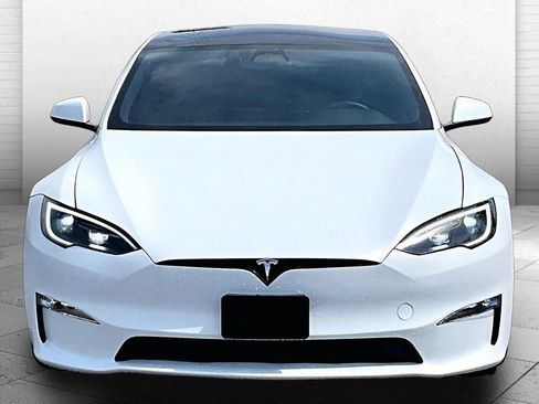 Used 2023 Tesla Model S Plaid image 2