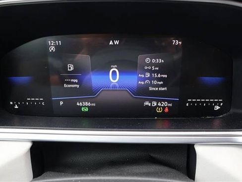 Used 2025 Volkswagen Taos SE FWD image 13