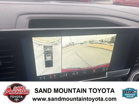 Used 2024 Chevrolet Silverado 1500 High Country w/ High Country Premium Package image 26