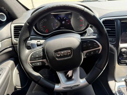 Used 2018 Jeep Grand Cherokee Trackhawk AWD/4WD image 19