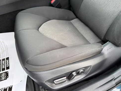 Used 2019 Toyota Camry LE image 17