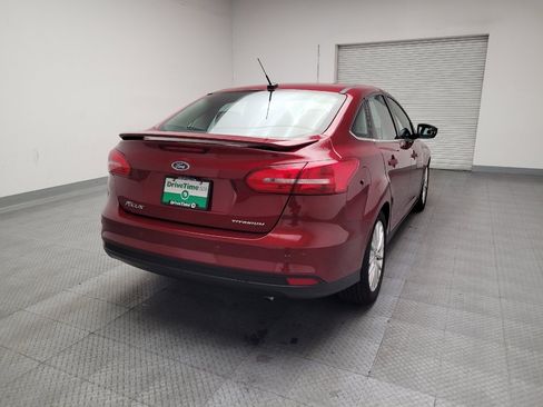 Used 2017 Ford Focus Titanium image 7