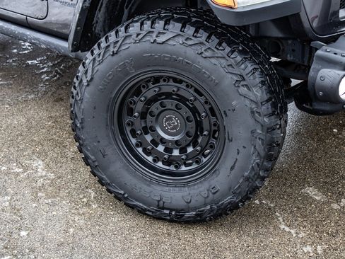 Used 2018 Jeep Wrangler Unlimited Rubicon image 13