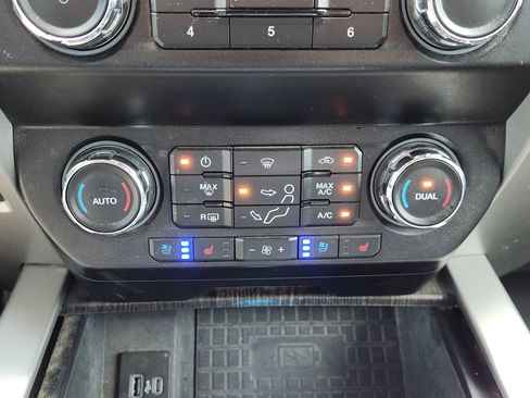 Used 2021 Ford F250 Lariat w/ Tremor Off-Road Package AWD/4WD image 23