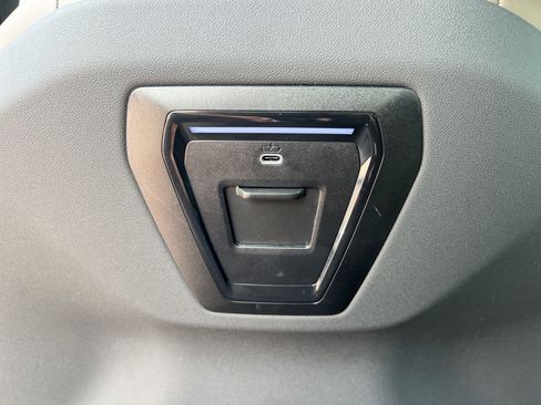 Certified 2024 BMW 530i RWD image 42