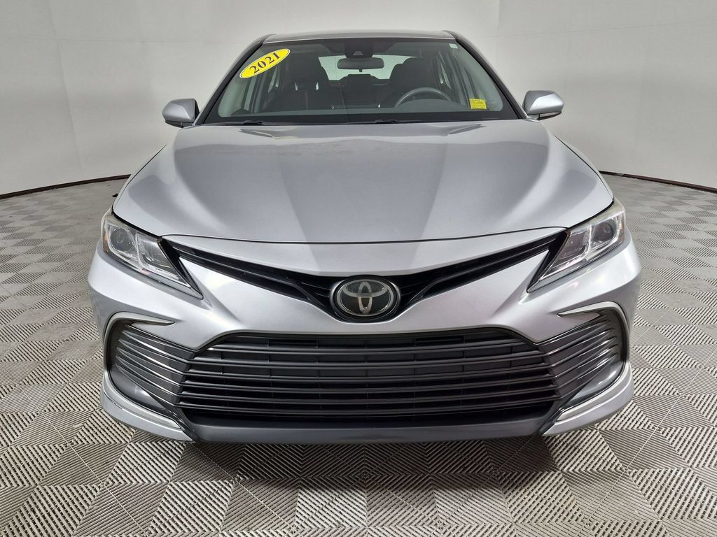 Used 2021 Toyota Camry LE FWD image 8