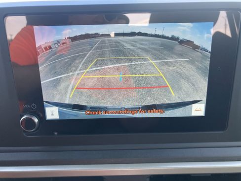 Certified 2025 Toyota Tacoma SR image 25