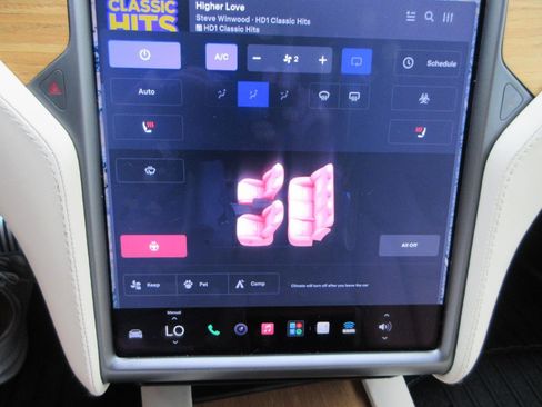 Used 2021 Tesla Model S Long Range Plus AWD/4WD image 27