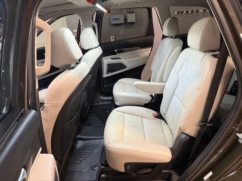 Used 2021 Kia Telluride EX w/ EX Premium Package image 24