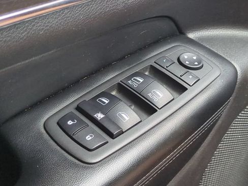 Used 2018 Jeep Grand Cherokee Limited w/ Luxury Group II AWD/4WD image 25