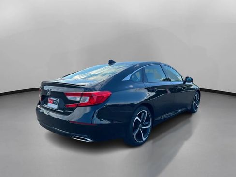 Used 2018 Honda Accord Sport image 9