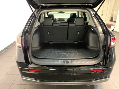 Used 2025 Honda HR-V EX-L image 10