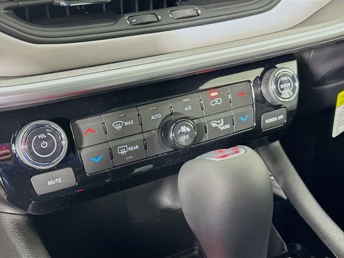 New 2026 Jeep Compass Limited image 20