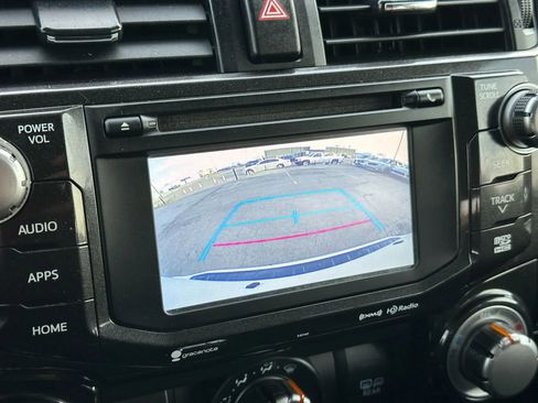 Used 2018 Toyota 4Runner TRD Off-Road Premium image 30