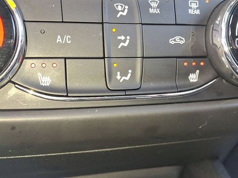 Used 2023 Chevrolet TrailBlazer RS image 19