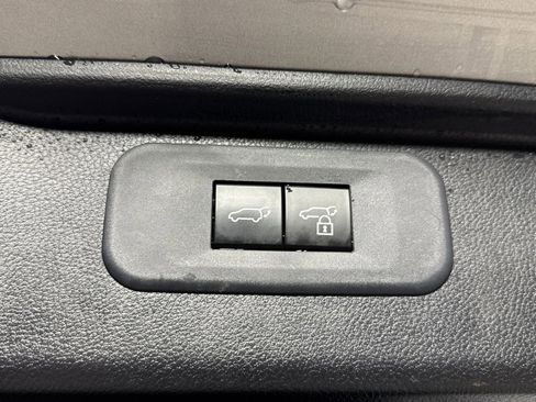 Used 2025 Toyota Grand Highlander AWD image 31