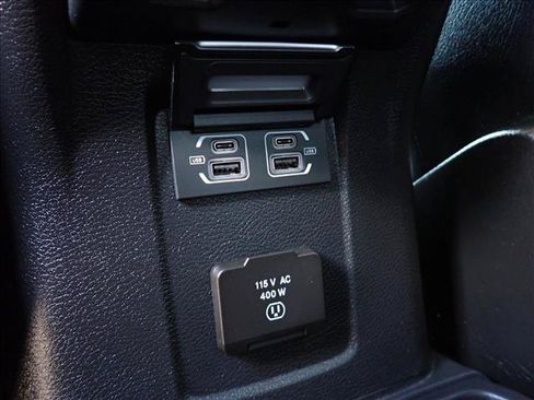 Used 2023 Jeep Gladiator Rubicon w/ LED Lighting Group AWD/4WD image 10