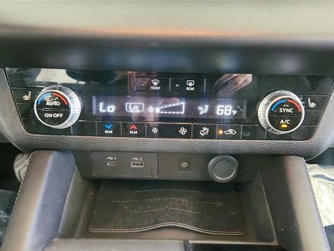 Used 2022 Mitsubishi Outlander SEL FWD image 18