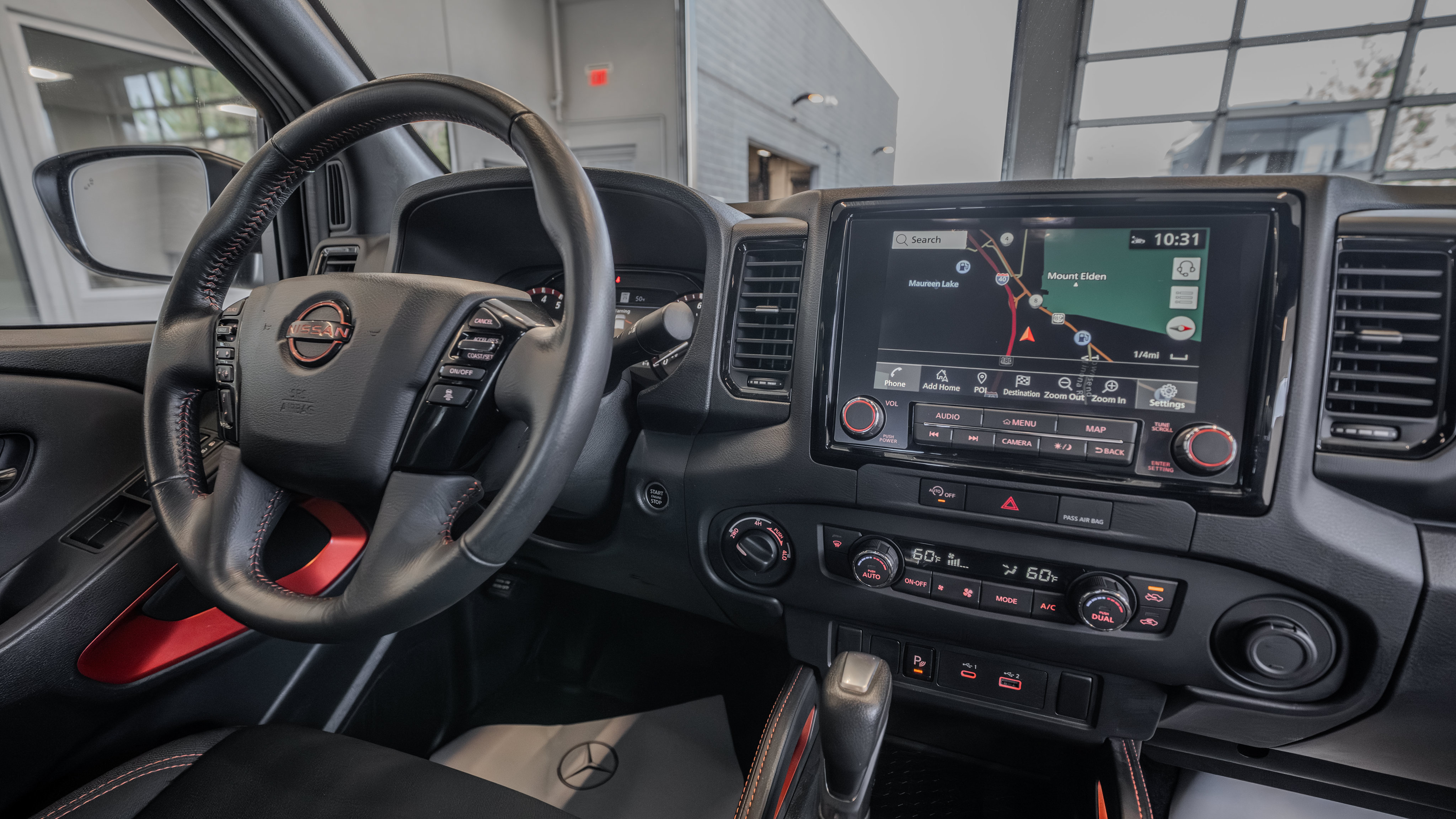 Used 2024 Nissan Frontier PRO-4X w/ Technology Package AWD/4WD image 19