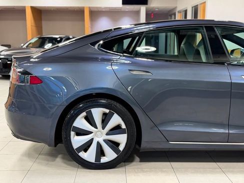 Used 2020 Tesla Model S Long Range Plus image 17