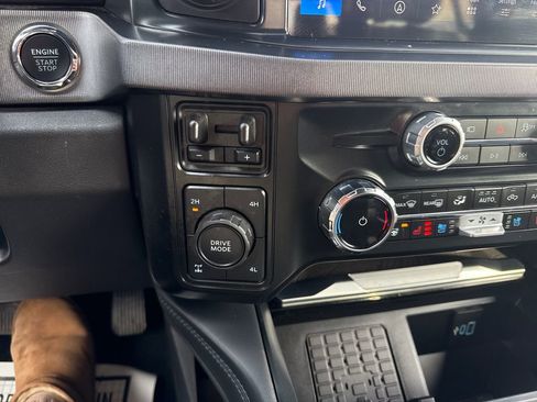 Used 2025 Ford F250 Platinum image 44