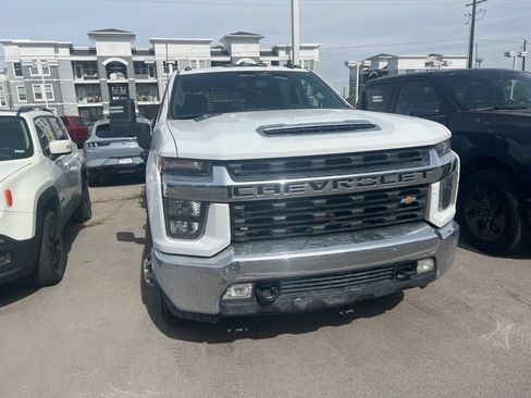 Used 2022 Chevrolet Silverado 3500 LT w/ Convenience Package AWD/4WD image 8