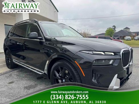 Used 2025 BMW X7 xDrive40i image 4