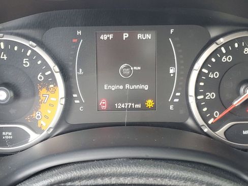 Used 2018 Jeep Renegade Latitude w/ Popular Equipment Group FWD image 15