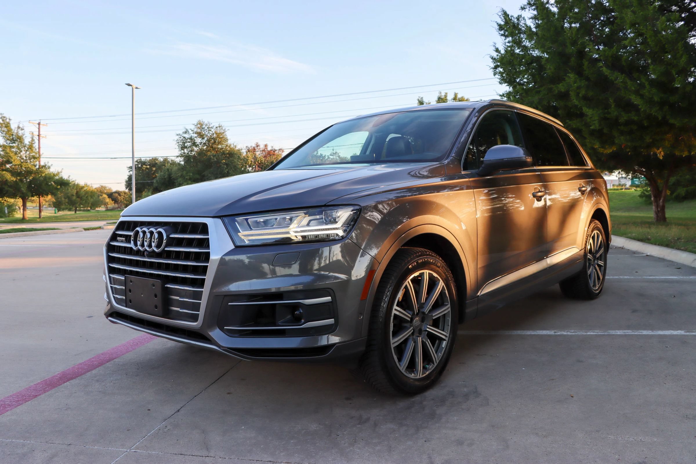 Used 2019 Audi Q7 3.0T Premium Plus w/ Premium Plus Package AWD/4WD image 3