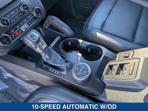 Certified 2025 Ford Bronco Outer Banks w/ Sasquatch Package image 18