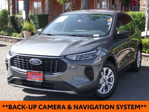Used 2025 Ford Escape Active w/ Tech Pack #1 FWD image 4