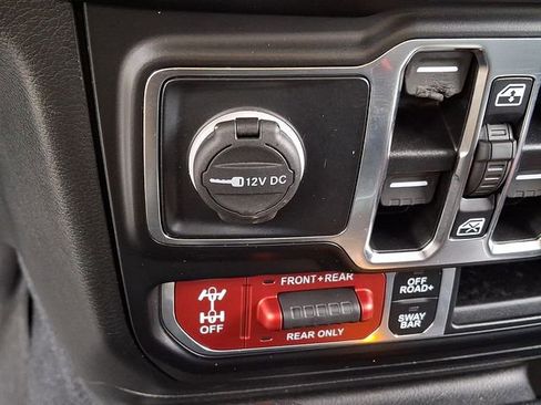 Used 2022 Jeep Wrangler Unlimited Rubicon image 26