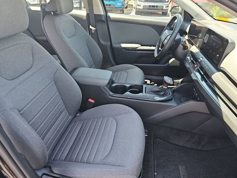 Used 2025 Kia K4 EX FWD image 10