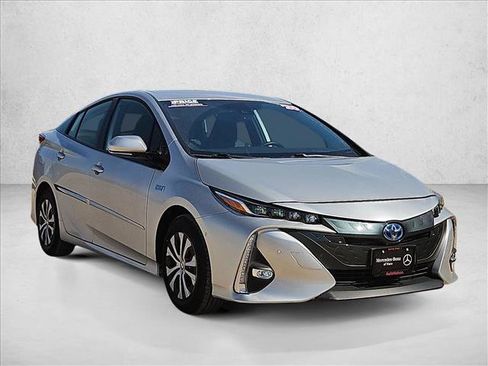 Used 2020 Toyota Prius Prime Limited FWD image 3