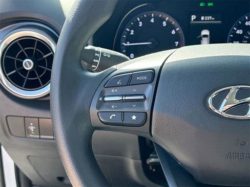 Certified 2023 Hyundai Kona SEL image 29