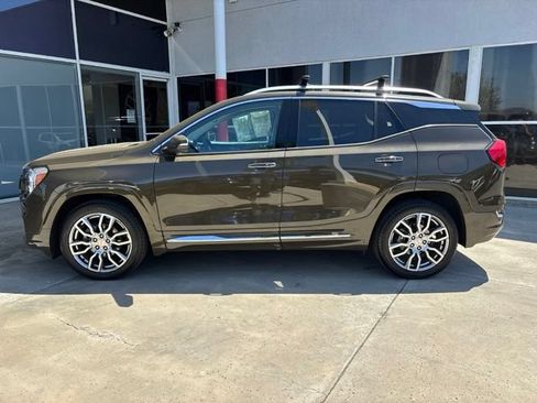 Used 2023 GMC Terrain Denali AWD/4WD image 7