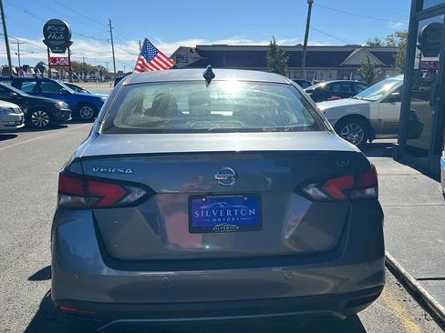 Used 2021 Nissan Versa SV image 8