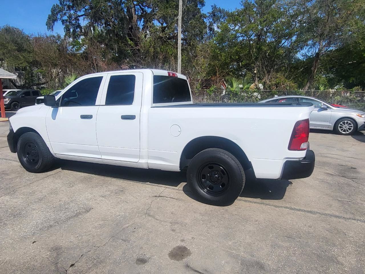 Used 2017 RAM 1500 Tradesman RWD image 28