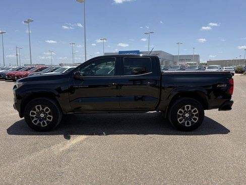 Used 2024 Chevrolet Colorado Z71 w/ Z71 Convenience Package 2 AWD/4WD image 6
