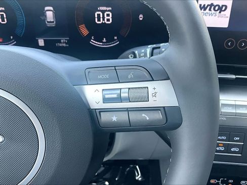 Used 2026 Hyundai Kona SEL Sport FWD image 25