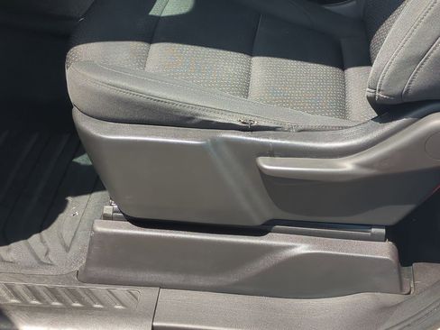 Used 2022 Chevrolet Silverado 1500 W/T RWD image 30