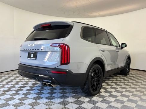 Used 2022 Kia Telluride EX w/ EX Premium Package AWD/4WD image 7