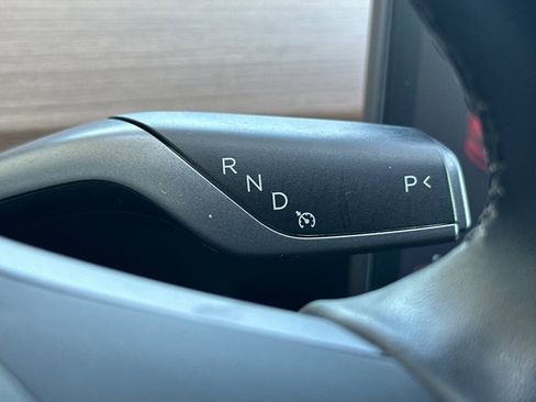 Used 2018 Tesla Model 3 Long Range image 17