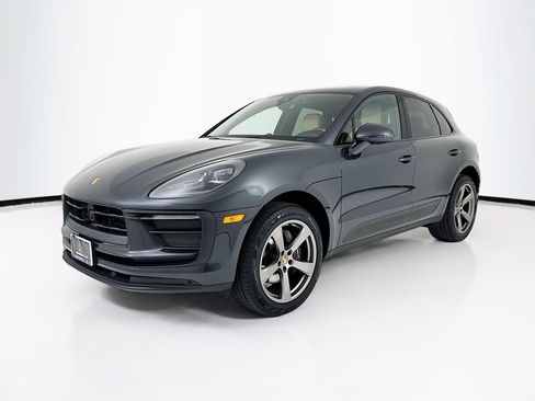 Certified 2023 Porsche Macan AWD/4WD image 1